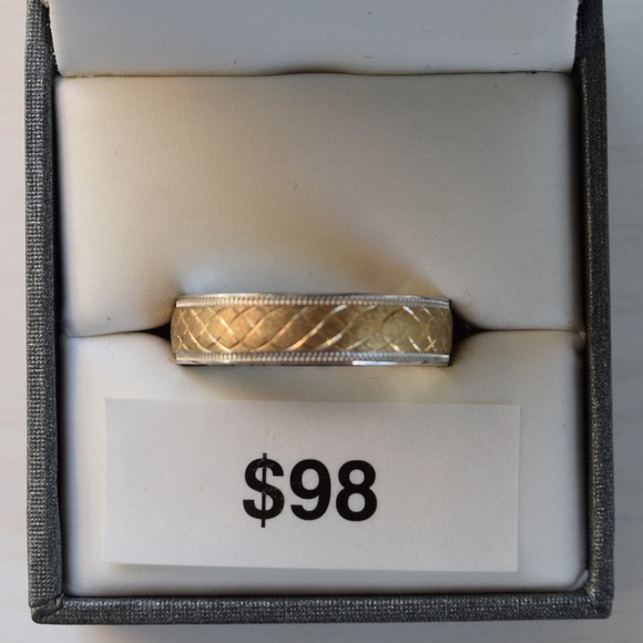 Other - NWT Men's Wedding Band